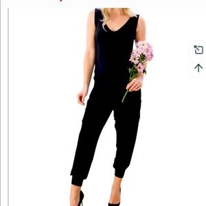 Alex & Harry Hudson Jumpsuit size 2 black NWT